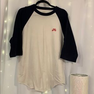 Men’s Long Sleeve Graphic Tee